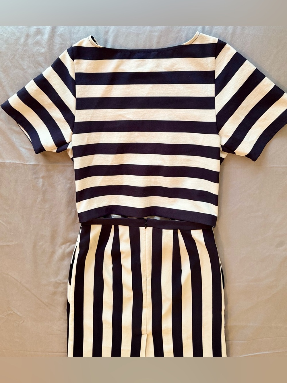 MARC JACOBS Scooter Navy Blue & White Striped Stretch Mini Dress w Split Back - Picture 8 of 16